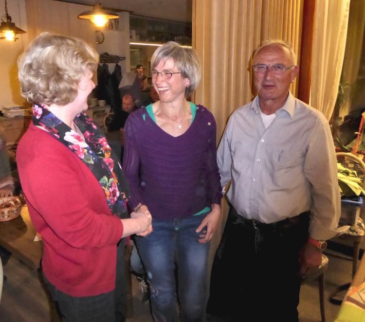 Simone Hornstein gratuliert